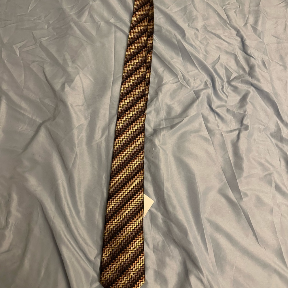 Bvlgari, Loewe, Missoni Ties